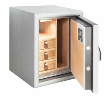 TR 760 Inneneinrichtung